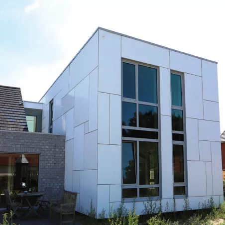 Trespa Meteon Duo RAL | Revestimiento madera composite