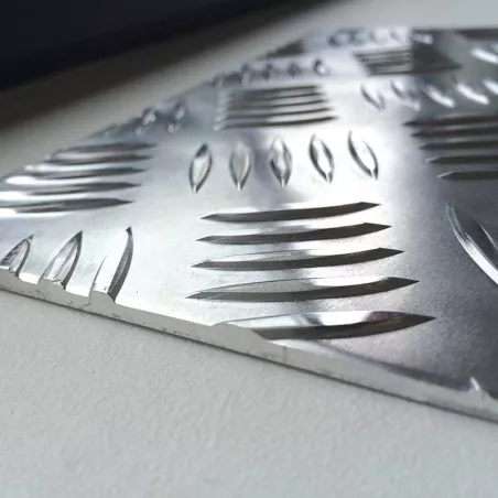 Chapa aluminio Estriado | Antideslizante